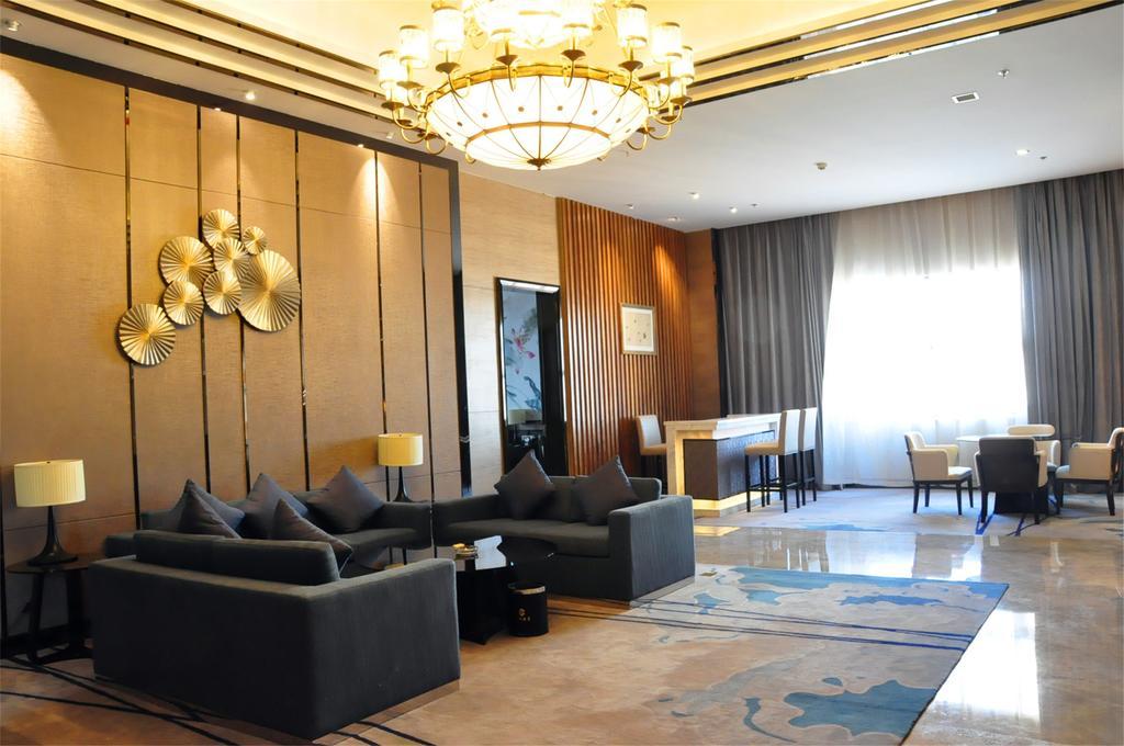Baotou West Lake Hotel Esterno foto