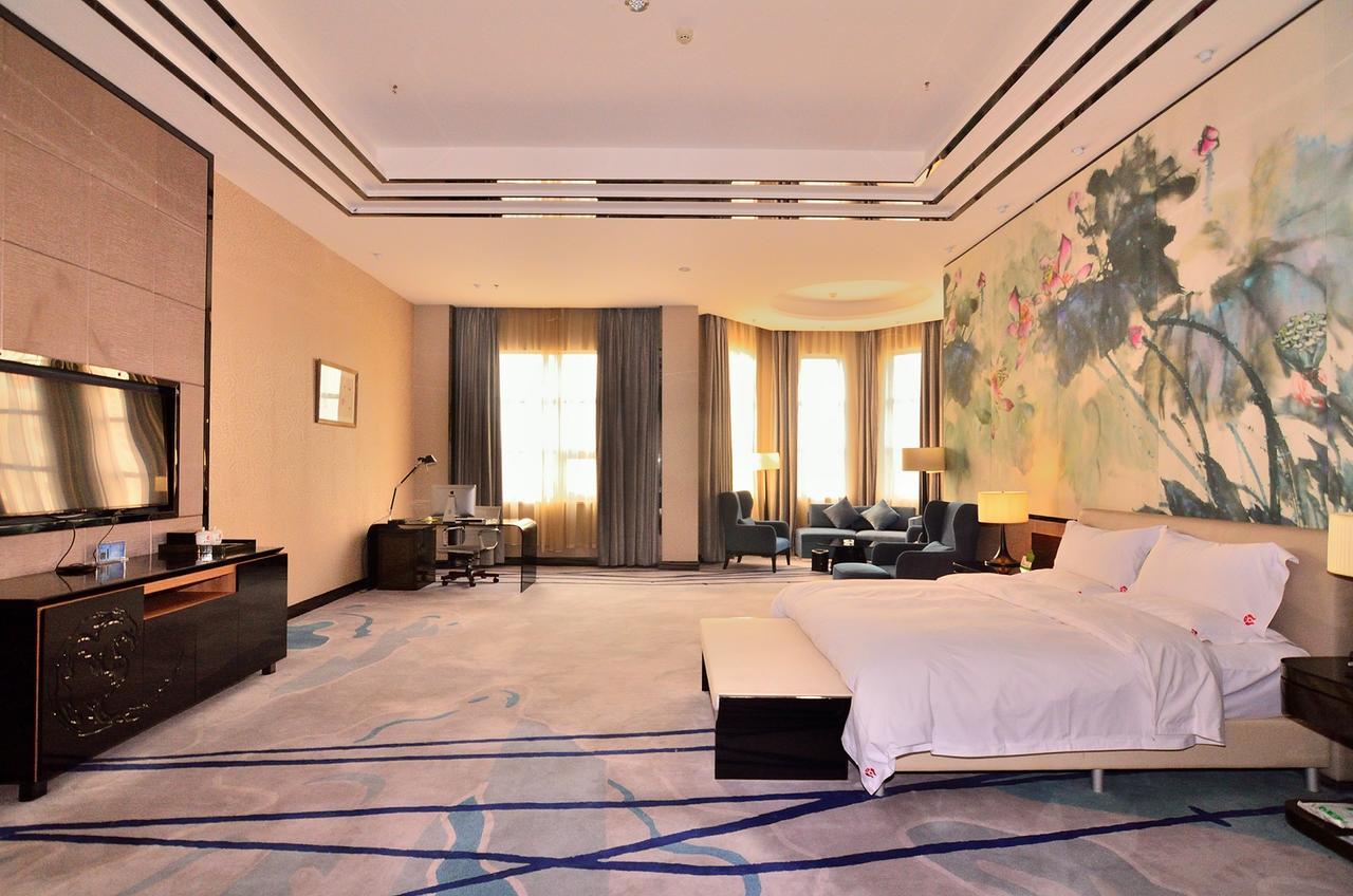 Baotou West Lake Hotel Esterno foto